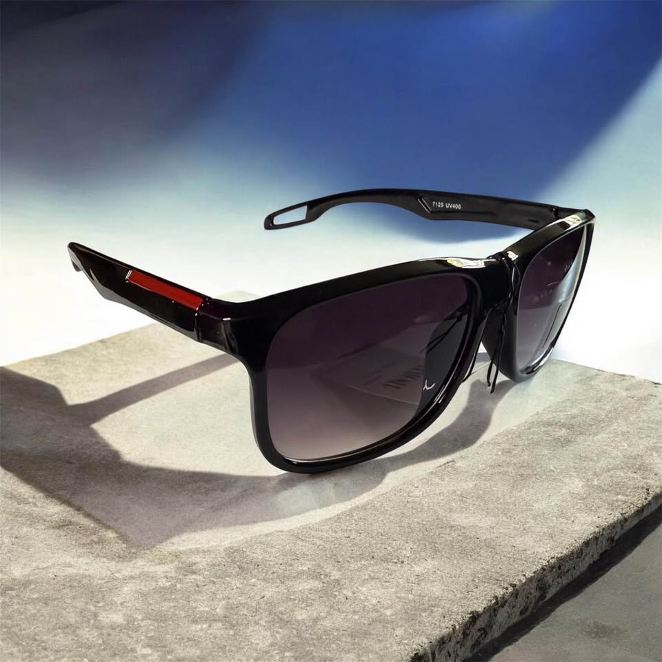 Modern Black Square Sunglasses